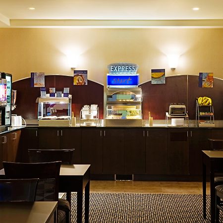 Holiday Inn Express & Suites-Regina-South By Ihg Exteriör bild
