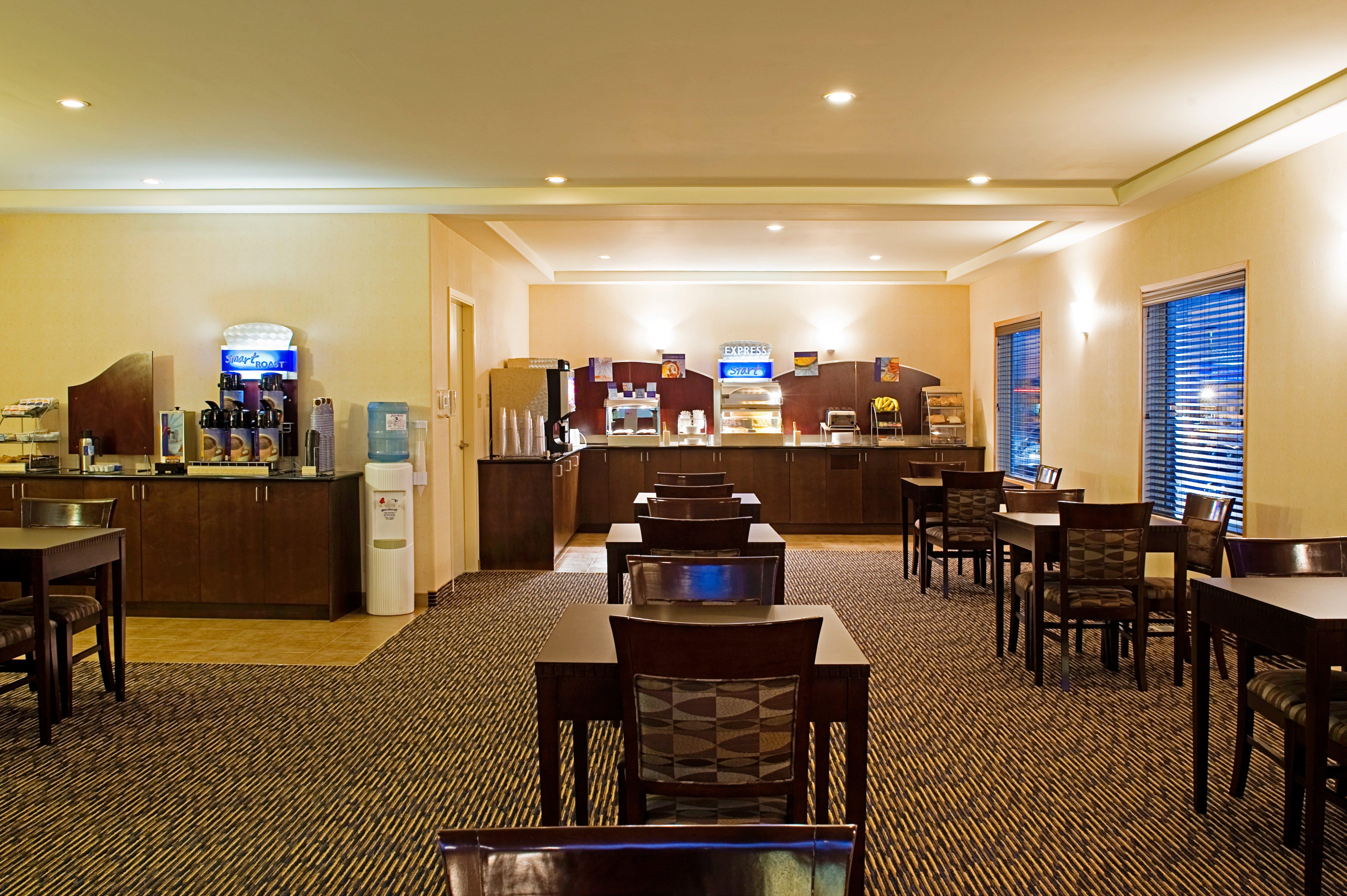 Holiday Inn Express & Suites-Regina-South By Ihg Exteriör bild